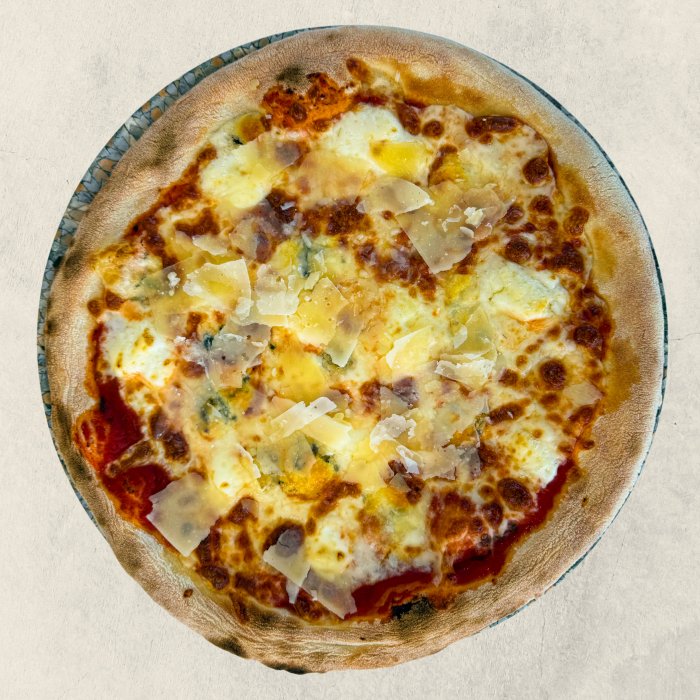 Pizza quattro formaggi